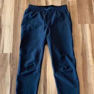 Lululemon mens license to train pant size medium in obsidian